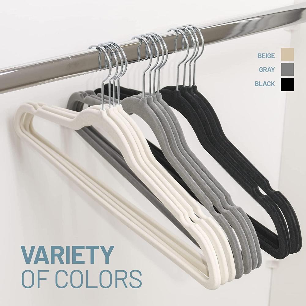 Velvet Adults Clothes Hangers. Non Slip with 360 Degrees Swivel Hook - 25 CT. -Black - OPEN BOX